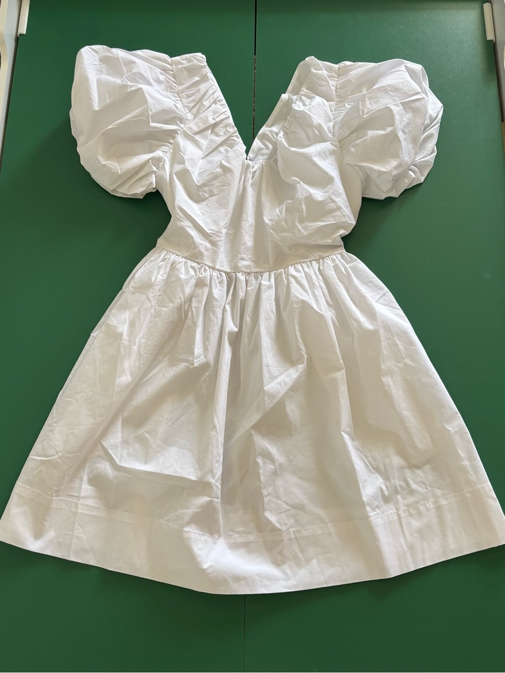 Express size XS White Puff-Sleeve Women Mini Dress